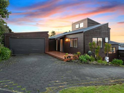 2 Unsworth Drive, Unsworth Heights