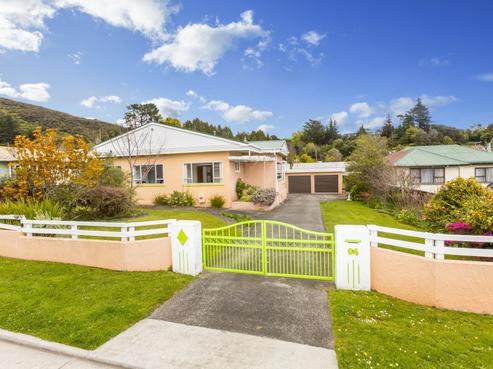 64 Glen Road, Stokes Valley