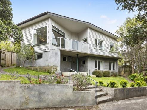 55 Tirohanga Road, Tirohanga