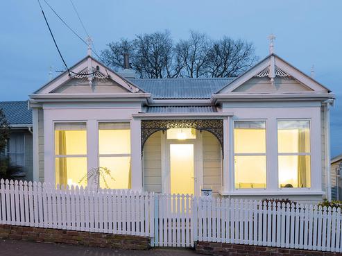 15 Peel Street, Mornington