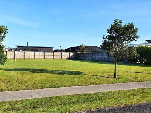 321 Harbour Drive, Matarangi