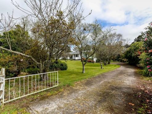 3048 Carrington Road, Okato