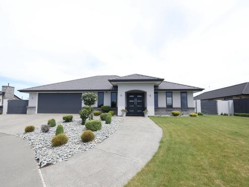 5 Trent Place, Huntingdon/Lake Hood