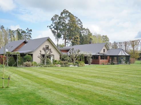 1153 Springs Road, Lincoln