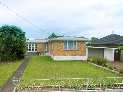 77 Vardon Road, Saint Andrews