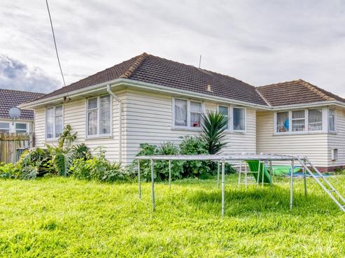 15 Charles Corner Crescent, Maraenui