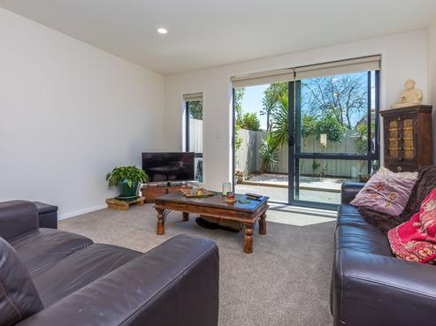 955 Mount Eden Road, Three Kings