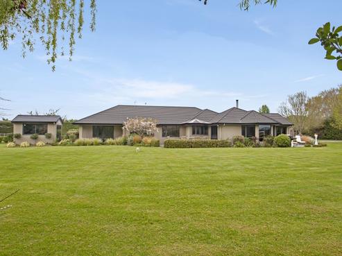 16 Giles Road, Clarkville