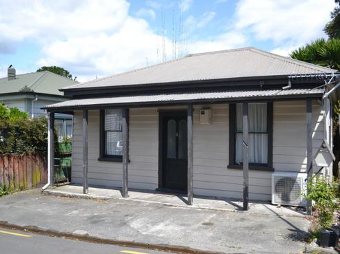 4 Paradise Road, Napier South