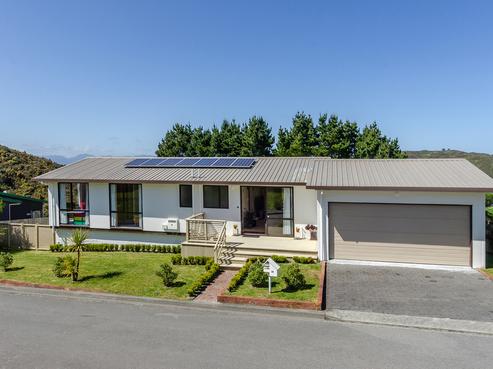 20 Cathie Place, Karori