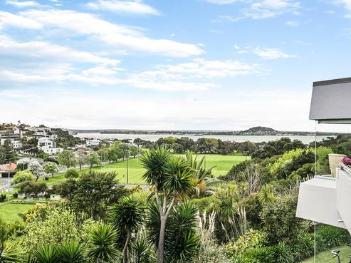 13/18 Takitimu Street, Orakei