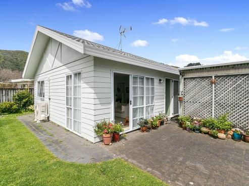 13/169 Whites Line East, Waiwhetu