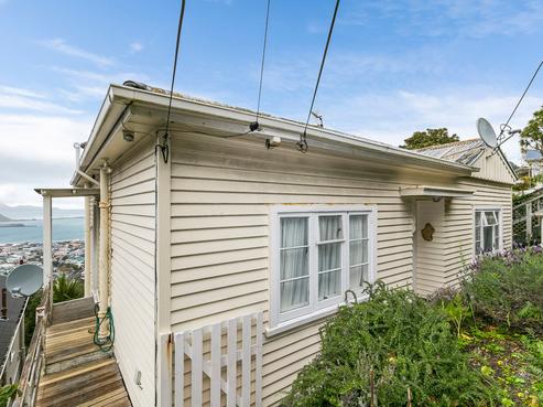 97 Rodrigo Road, Melrose