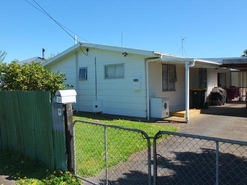 2A Gladstone Street, Foxton
