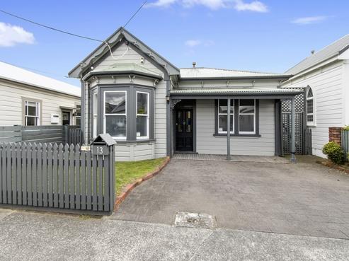13 Beach Street, Petone