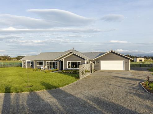 121 Clevely Line, Bunnythorpe