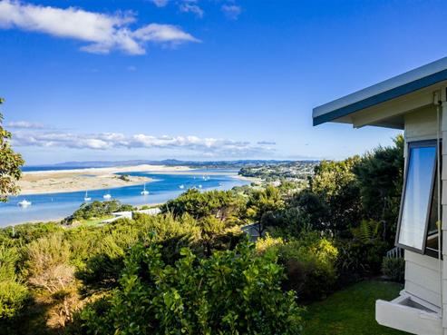 39 Wintle Street, Mangawhai Heads