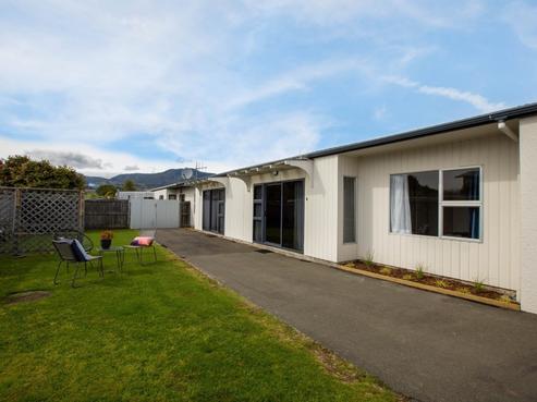 2/21 Otterson Street, Tahunanui