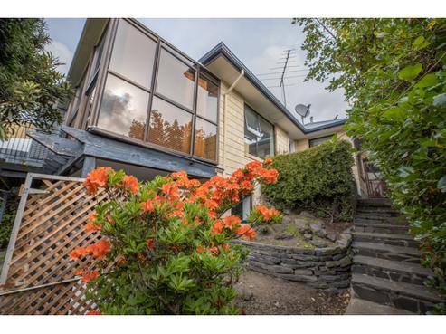 125 Port Hills Road, Heathcote Valley