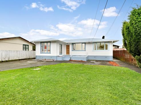 41 Cobham Crescent, Kelston