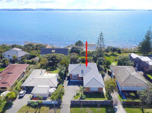 80 Pacific Parade, Army Bay