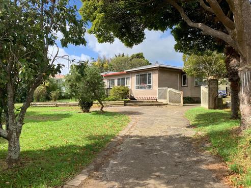 457 Clarks Beach Road, Waiau Pa
