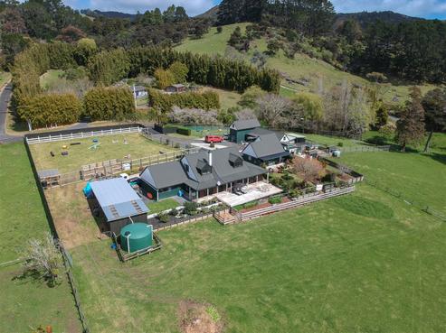 103 Bethells Road, Waitakere