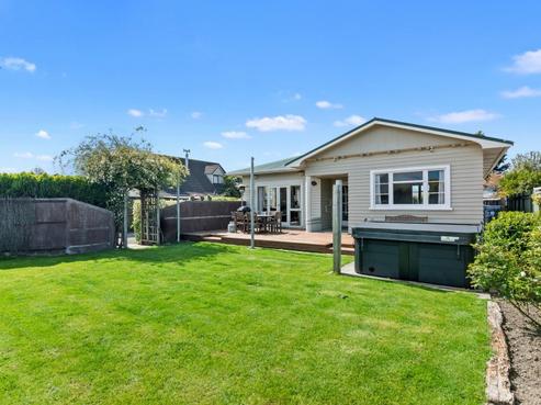 80 Lord Rutherford Road, Brightwater