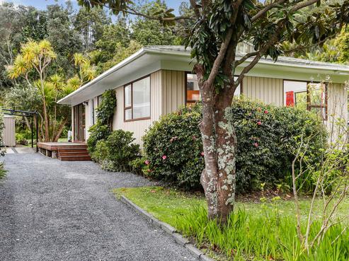 15 Boylan Road, Titirangi