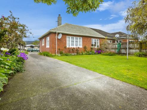 5 Pearce Crescent, Taita