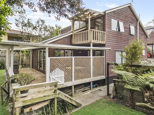 22B Lagoon Way, West Harbour