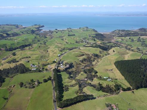 37 Awhitu Central Road, Awhitu
