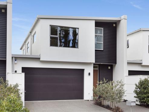 9 Seager Lane, Middleton