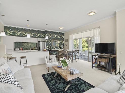 1 Kensington Drive, Orewa