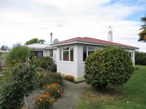 4A Percy Street, Weston