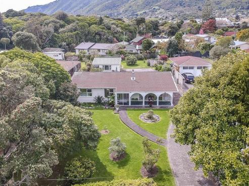 15 Koromiko Road, Waikanae