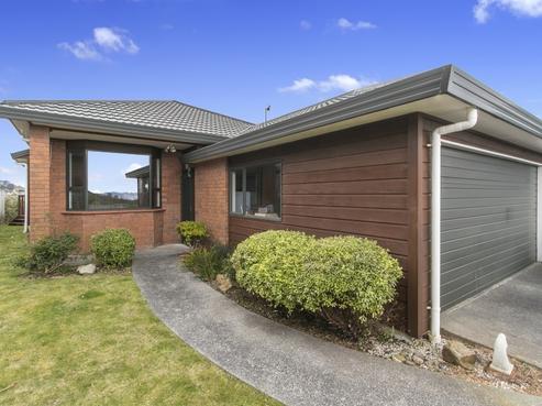 2/7 Banksia Grove, Maungaraki