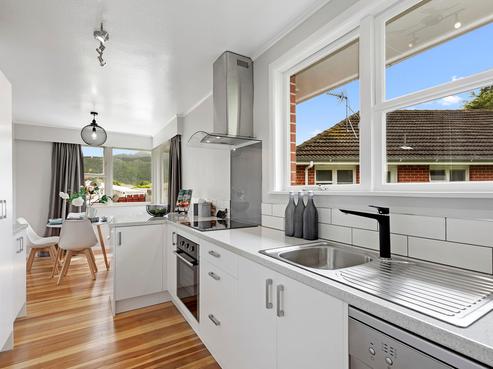 8 Tiwakawaka Grove, Heretaunga