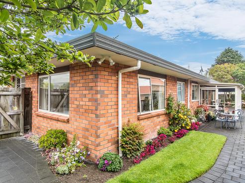6 Fleetwood Grove, Waikanae