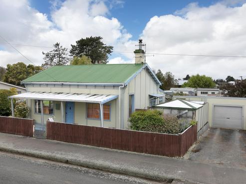 4 Lower Beaven Street, Marton