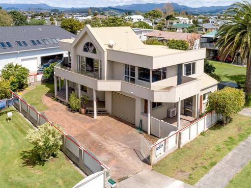 2 Racecourse Road, Whitianga