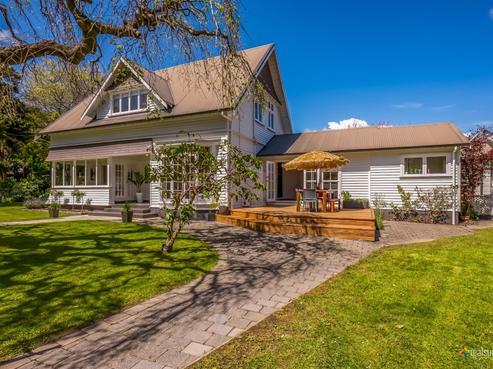 22 Penrose Street, Woburn