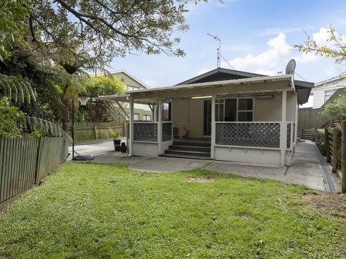 7 Greenwich Grove, Stokes Valley