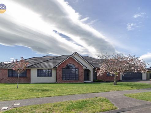 5 Pinotage Drive, Greenmeadows