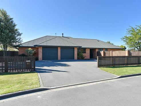 10 Mclean Place, Woodend