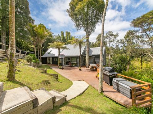 102A Huia Road, Titirangi