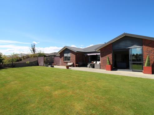 19 Larch Crescent, Alexandra