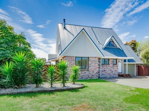 69 Mazengarb Road, Paraparaumu Beach