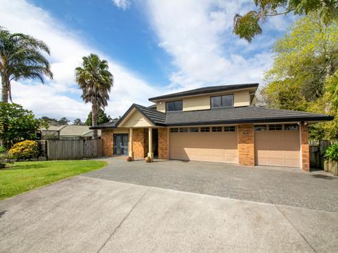 16 Greenwoods Close, Titirangi