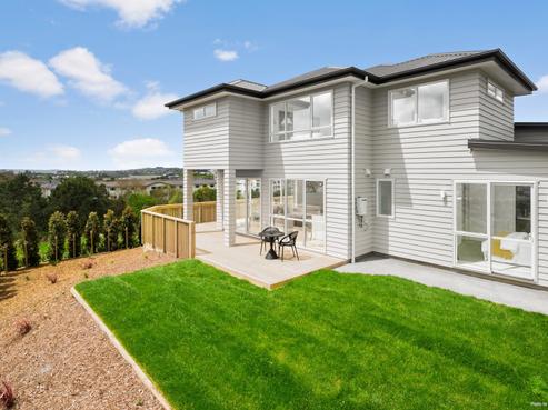 24 Bine Crescent, Orewa